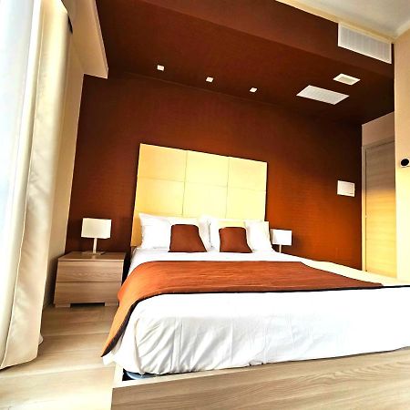 Trilogy Prestige - Central Premium Suites Lecce Luaran gambar
