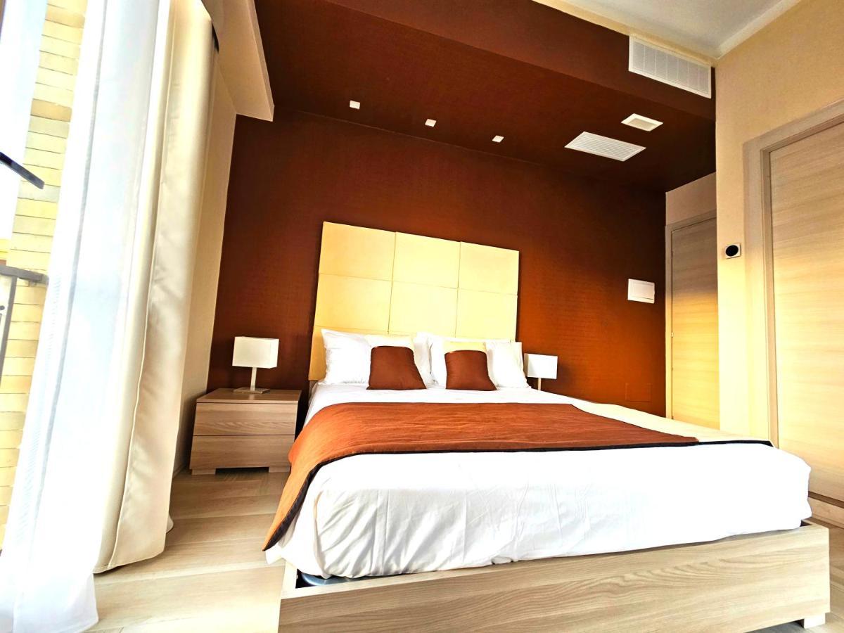 Trilogy Prestige - Central Premium Suites Lecce Luaran gambar